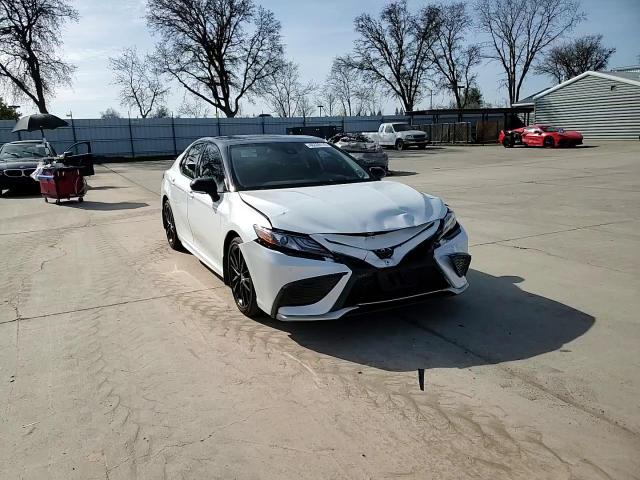 2023 Toyota Camry - Image 10