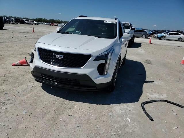 2021 Cadillac XT4 - Image 11