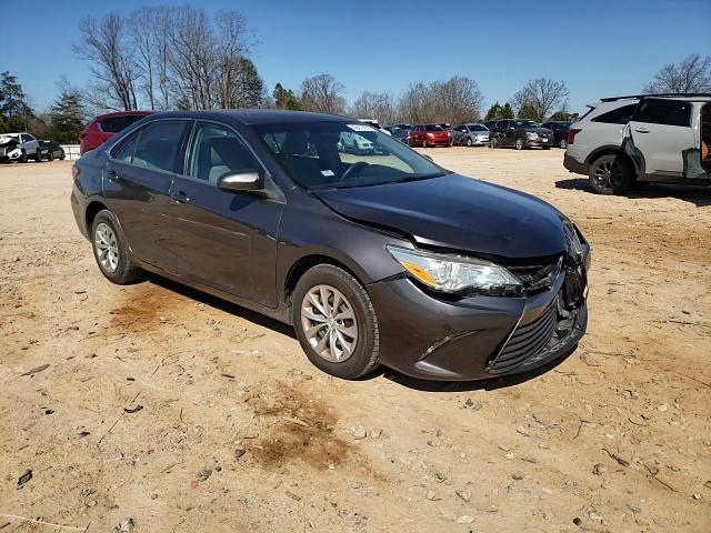 2016 Toyota Camry - Image 10