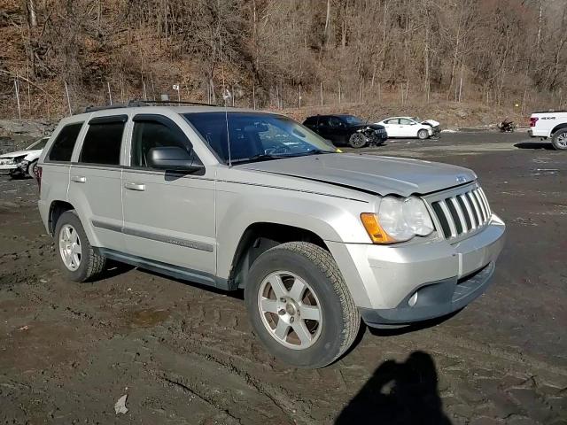 2010 Jeep Grand Cherokee - Image 12