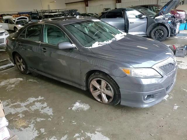 2011 Toyota Camry - Image 11