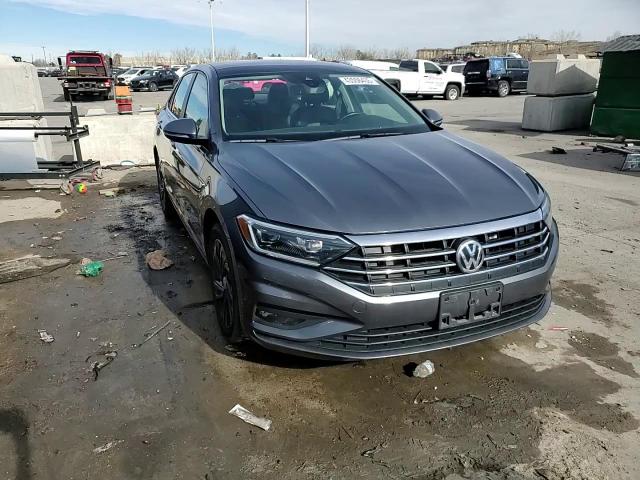 2019 Volkswagen Jetta - Image 13