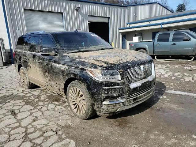 2019 Lincoln Navigator - Image 12