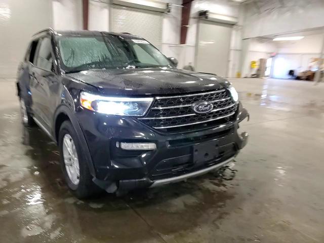 2022 Ford Explorer - Image 12