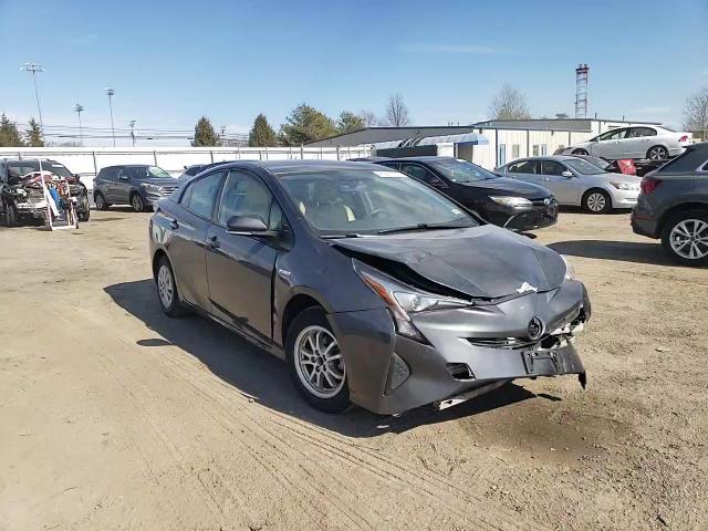 2016 Toyota Prius - Image 10