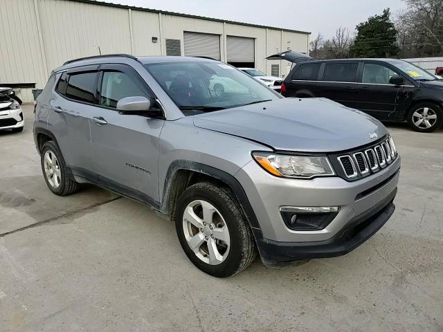 2018 Jeep Compass - Image 11