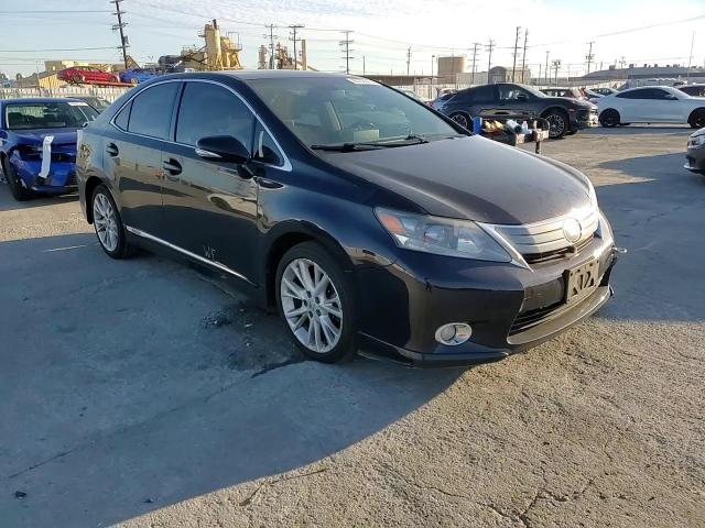 2010 Lexus HS - Image 10