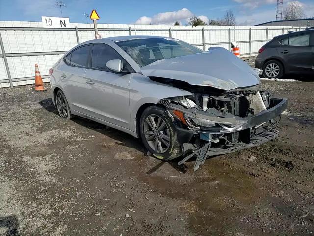 2017 Hyundai Elantra - Image 11