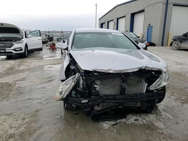 2014 Hyundai Sonata - Image 13