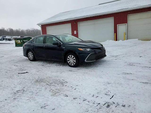 2021 Toyota Camry - Image 13