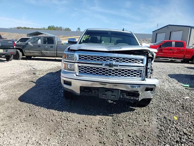 2015 Chevrolet Silverado - Image 13