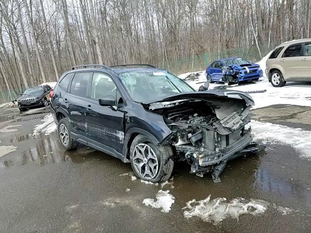 2019 Subaru Forester - Image 12