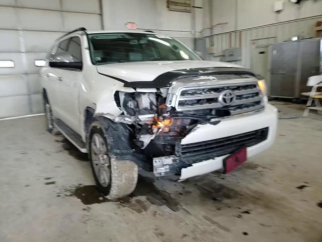 2013 Toyota Sequoia - Image 11