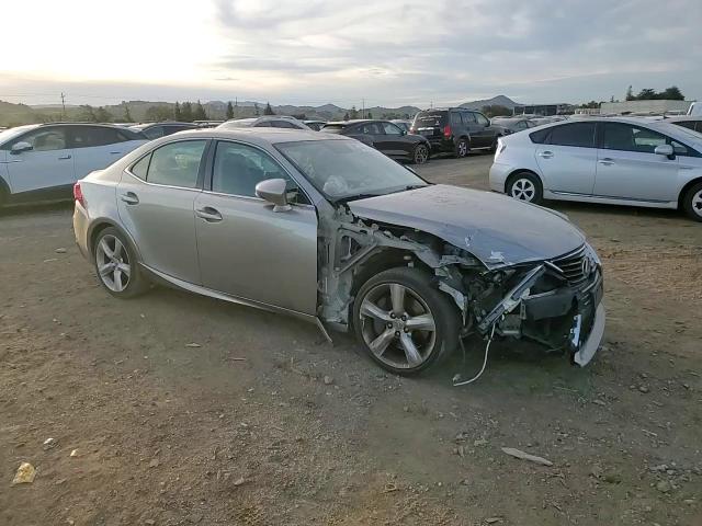 2014 Lexus IS - Image 10