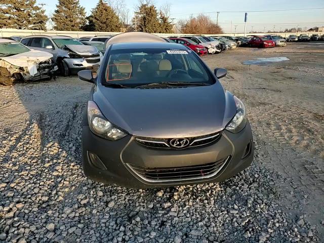 2011 Hyundai Elantra - Image 10