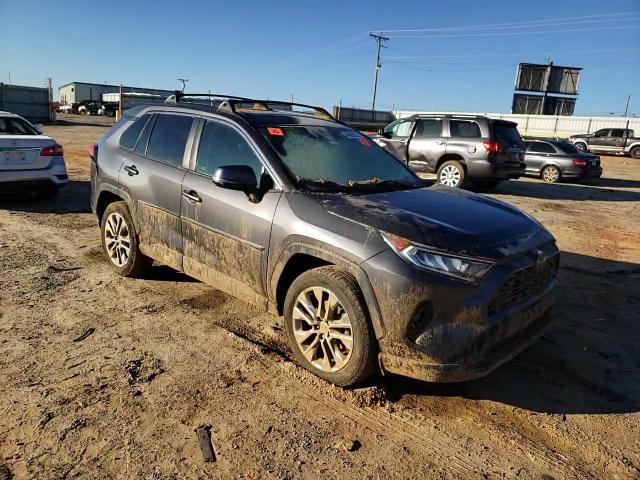 2021 Toyota RAV 4 - Image 12