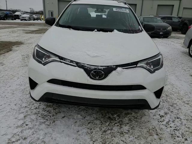 2017 Toyota RAV 4 - Image 12