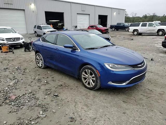 2015 Chrysler 200 - Image 10