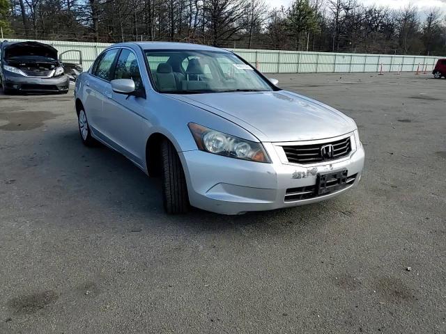 2009 Honda Accord - Image 11