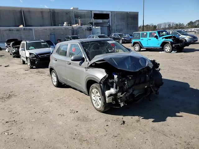2021 Hyundai Venue - Image 11