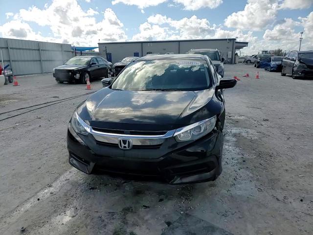 2018 Honda Civic - Image 10