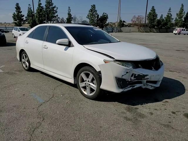 2014 Toyota Camry - Image 11