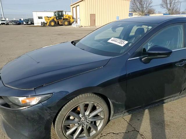 2019 Mazda 3 - Image 10