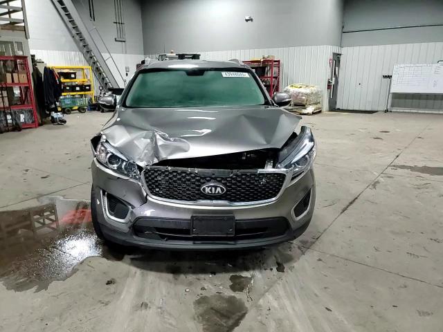 2018 Kia Sorento - Image 10