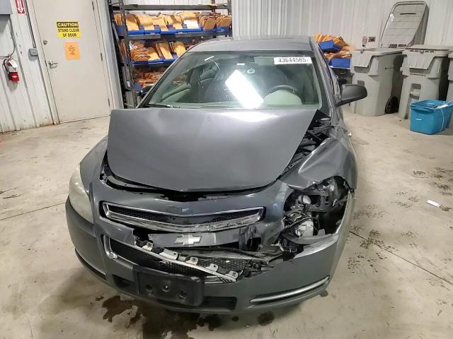 2008 Chevrolet Malibu - Image 10