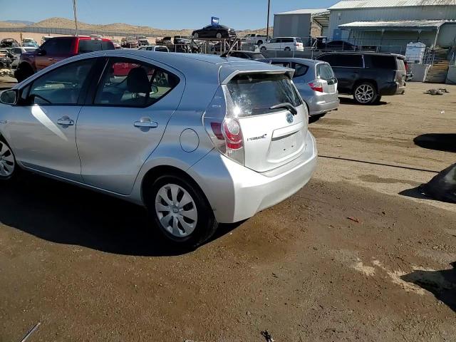 2014 Toyota Prius - Image 14