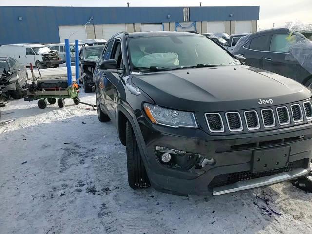 2018 Jeep Compass - Image 11