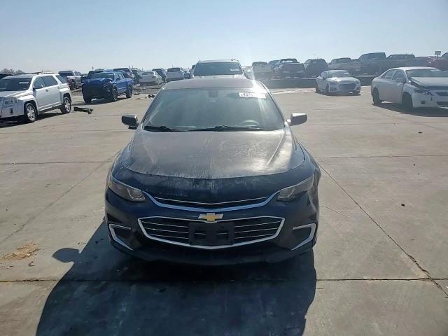 2017 Chevrolet Malibu - Image 11