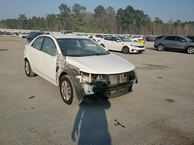 2010 Kia Forte - Image 10
