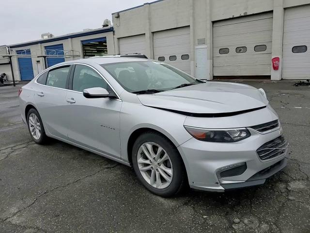 2017 Chevrolet Malibu - Image 10