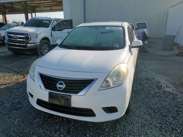 2014 Nissan Versa - Image 14