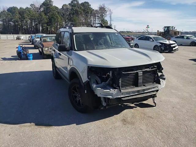 2022 Ford Bronco - Image 11