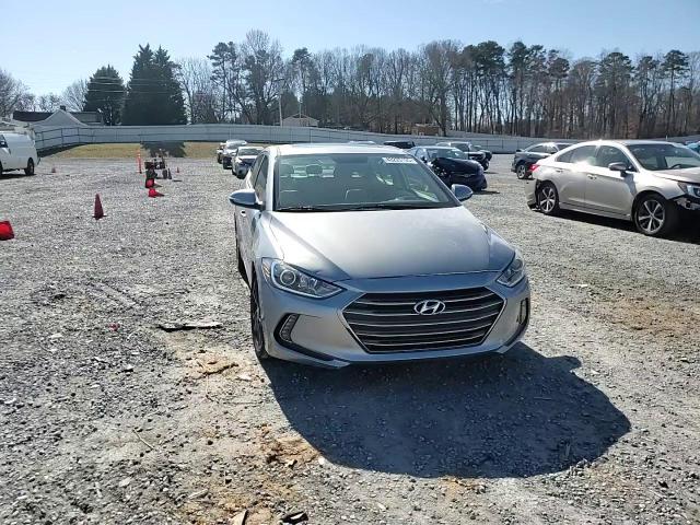 2017 Hyundai Elantra - Image 11