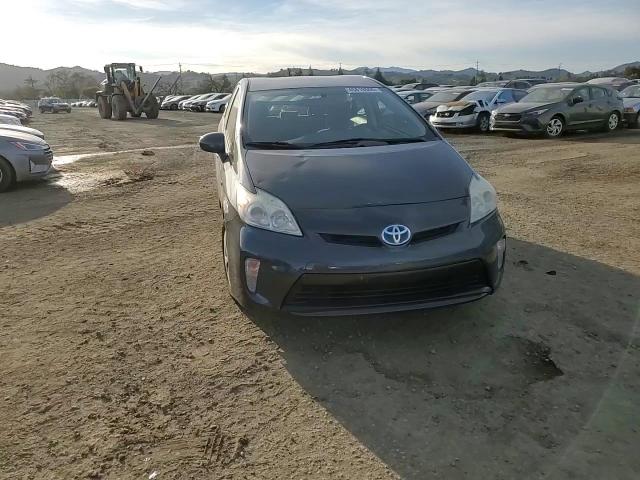 2013 Toyota Prius - Image 10
