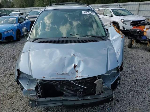 2005 Dodge Caravan - Image 12