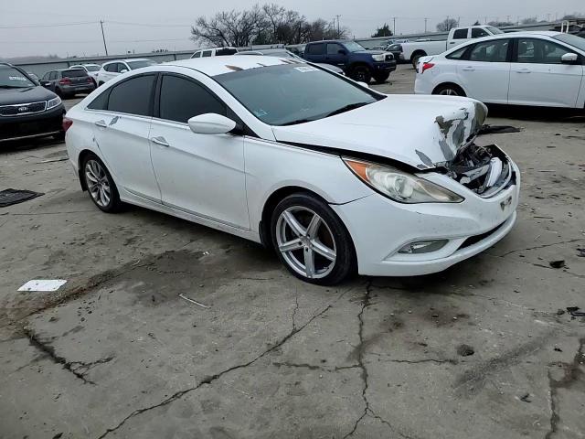 2013 Hyundai Sonata - Image 13