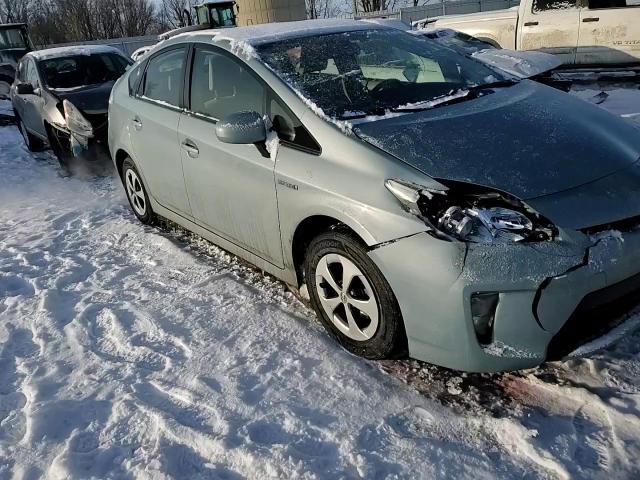 2012 Toyota Prius - Image 11