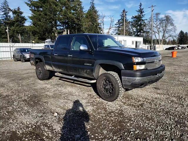2006 Chevrolet Silverado - Image 11
