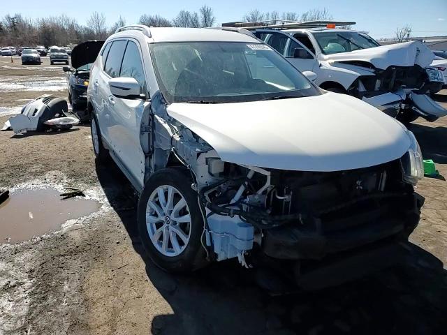 2018 Nissan Rogue - Image 12