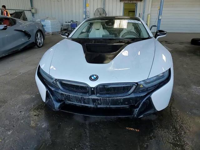 2016 BMW i8 - Image 11