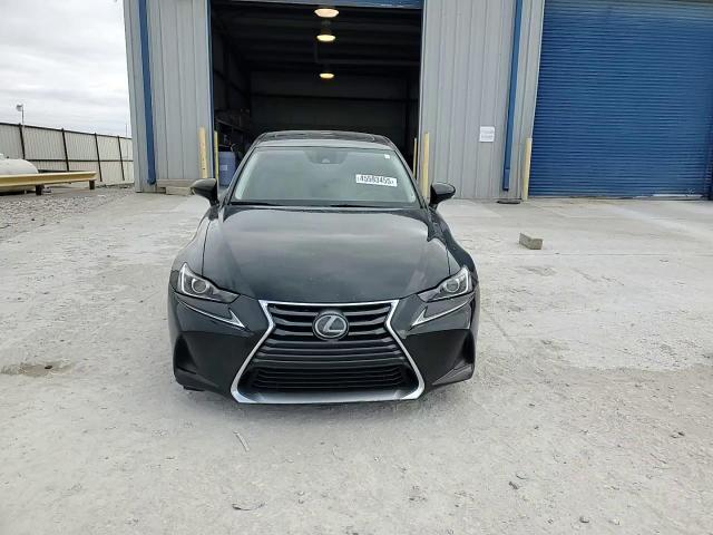 2017 Lexus IS - Image 13
