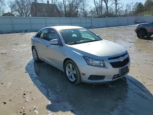 2014 Chevrolet Cruze - Image 13