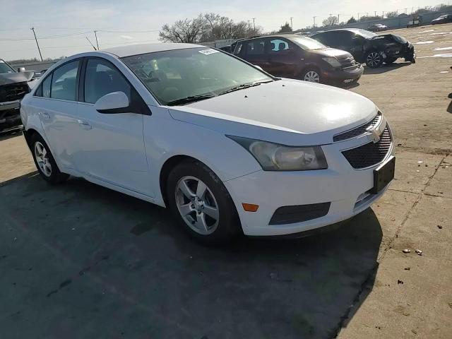 2012 Chevrolet Cruze - Image 10