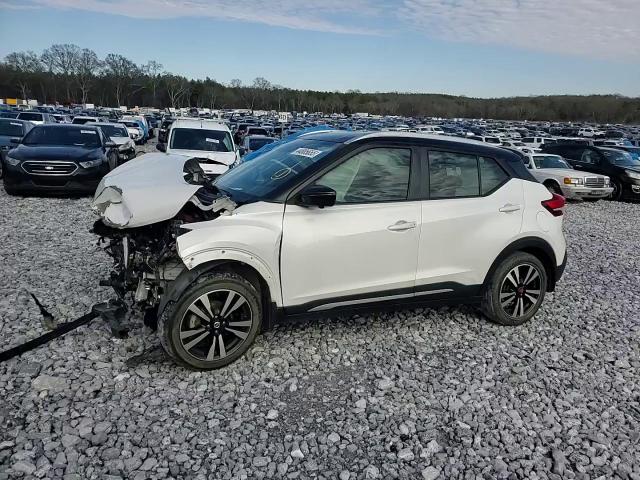 2019 Nissan Kicks - Image 11