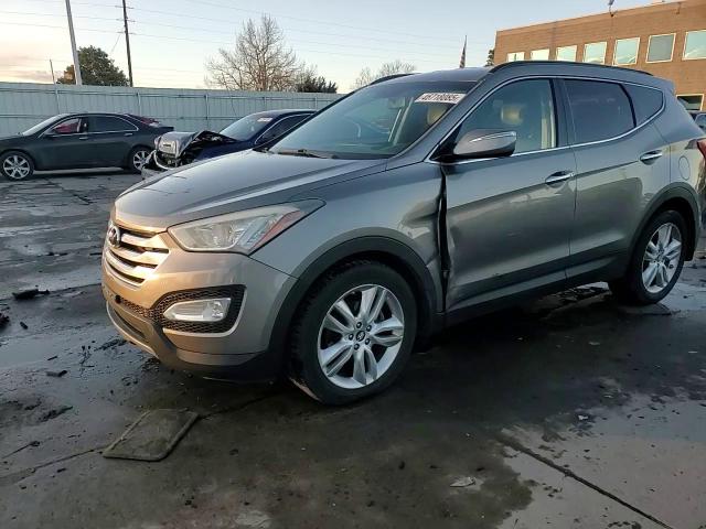2013 Hyundai Santa Fe - Image 14