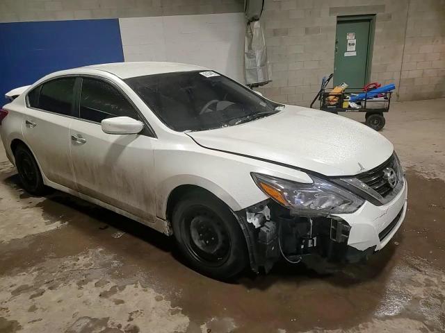 2016 Nissan Altima - Image 14